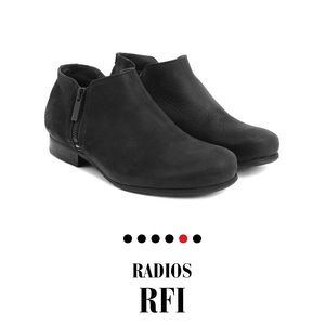 Fluevog Radio ankle boot